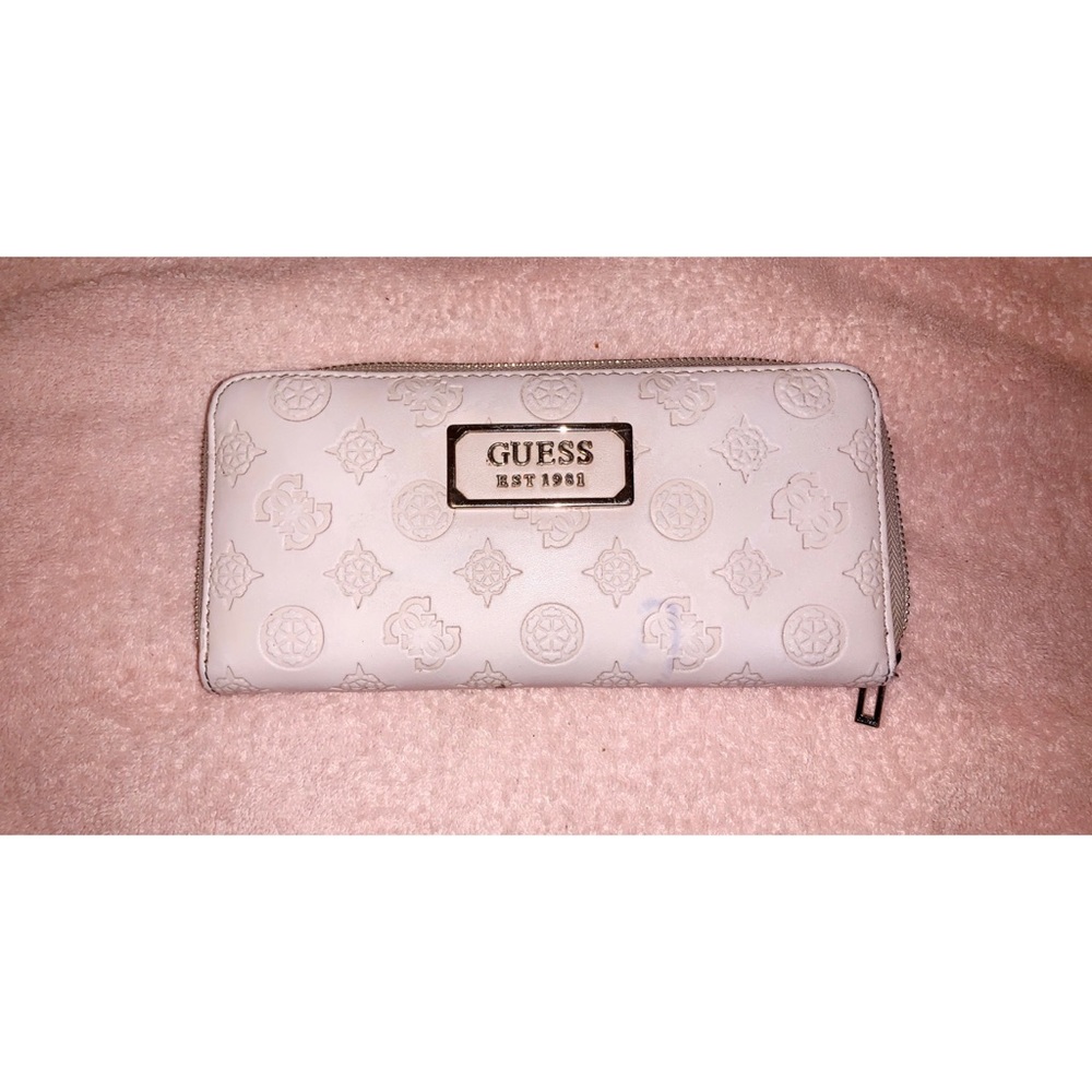 Guess Wallet